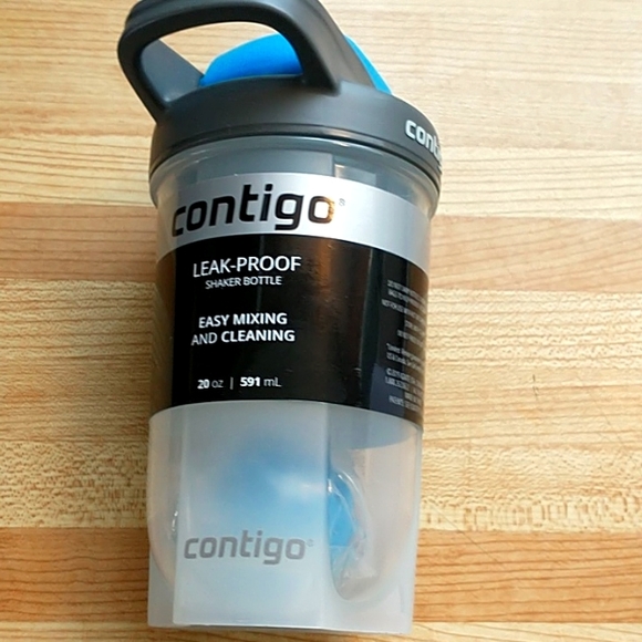 Contigo leakproof shaker bottle - Picture 2 of 4